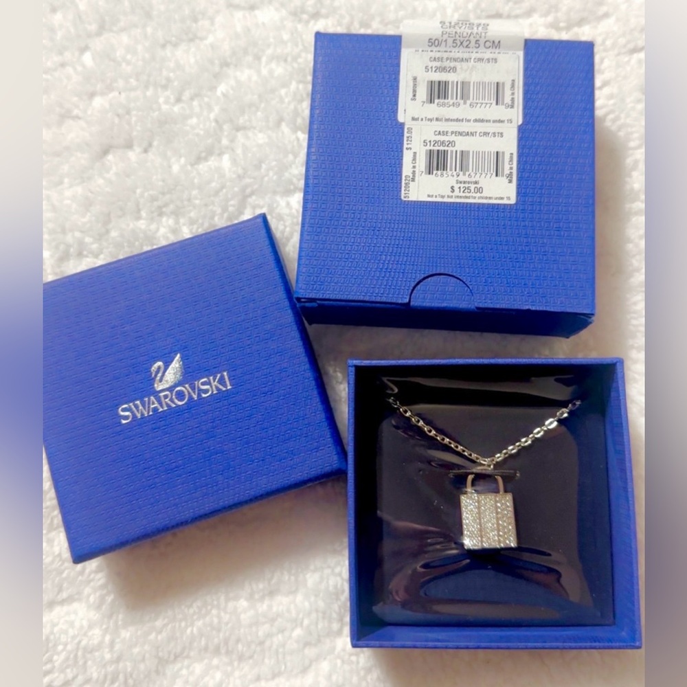 Swarovski Silver Padlock Crystal Pendant Necklace NWT - Picture 6 of 6